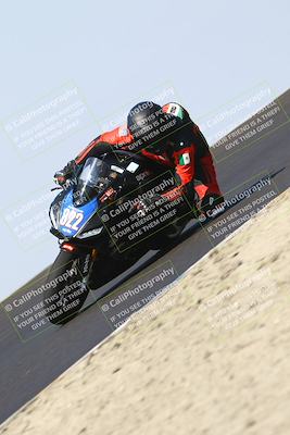 media/Sep-05-2025-CRA (Fri) [[b1fe00145a]]/10am (Inside Turn 2)/
